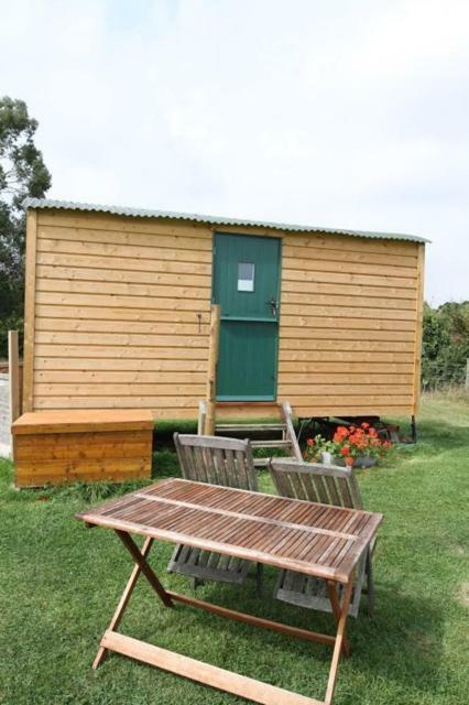 Shepherdshuts-Southeast Hotel Ashford  Exterior foto