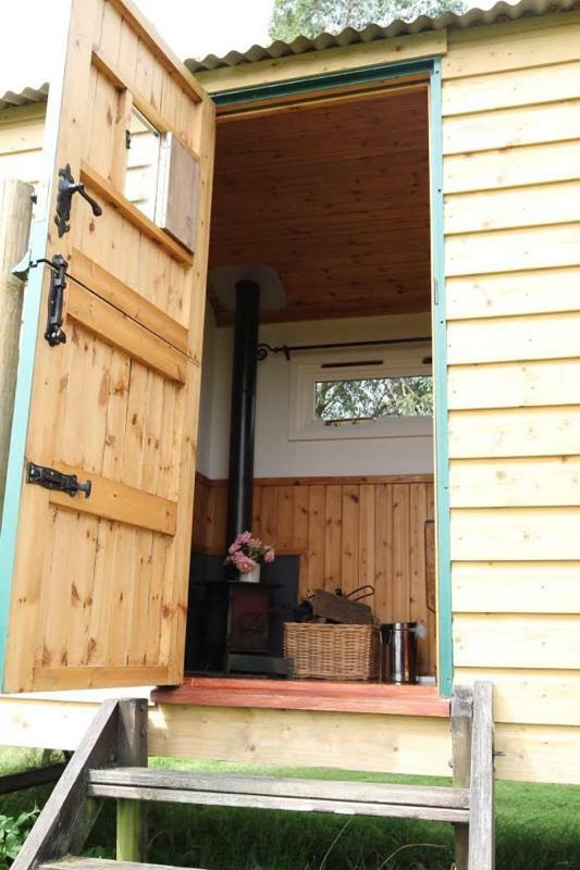 Shepherdshuts-Southeast Hotel Ashford  Exterior foto