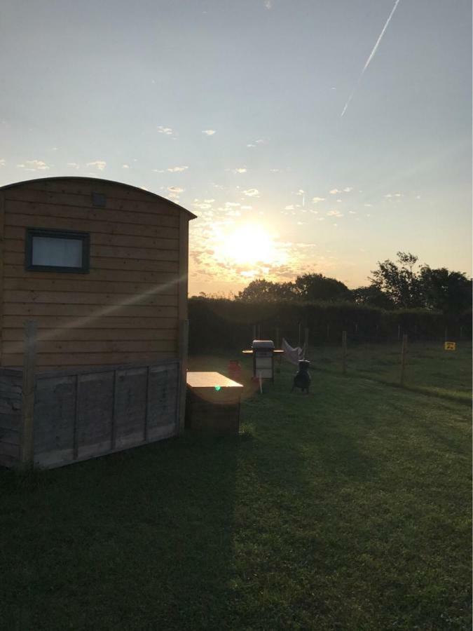 Shepherdshuts-Southeast Hotel Ashford  Exterior foto